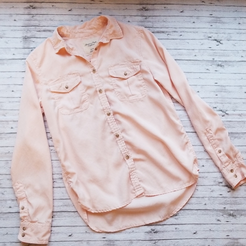 American Eagle button down